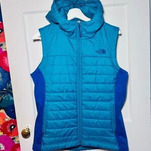 The North Face Puffer Hooded Vest